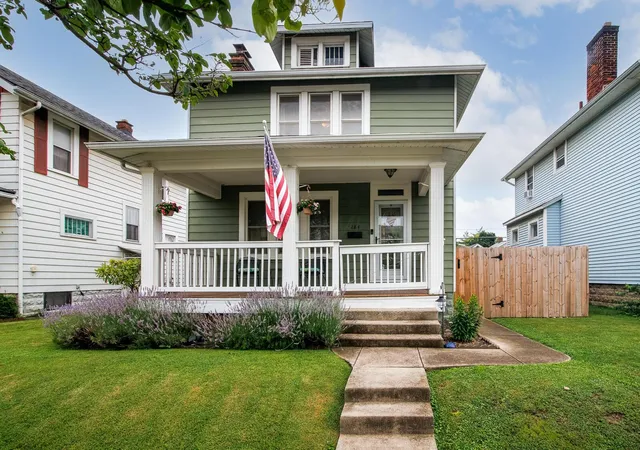 Homes for sale in Columbus, OH | 284 E Jenkins Ave, Columbus, OH 43207 | MLS# 226023331