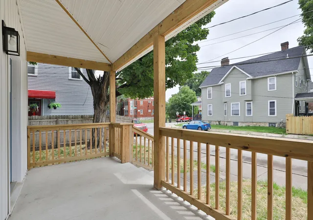 Photo 3 of Single family home for sale at 1140 E Mound St, Columbus, OH 43205 | MLS# 226023380 | Listing updated on 2026-09-04