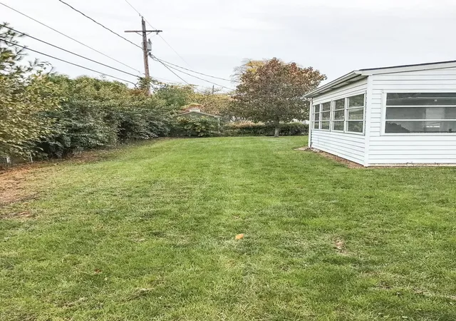 Homes for sale in Columbus, OH | 1427-1429 Bradshire Dr, Columbus, OH 43220 | MLS# 226025240