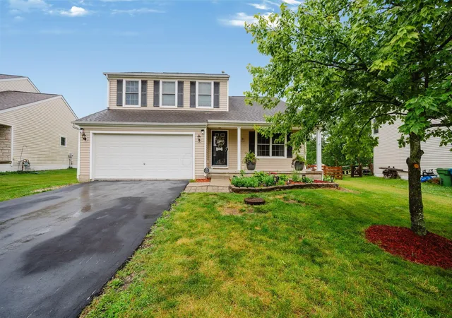 Homes for sale in Marysville, OH | 1717 Creekview Dr, Marysville, OH 43040 | MLS# 226023322