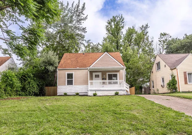 Homes for sale in Columbus, OH | 2288 Middlehurst Dr, Columbus, OH 43219 | MLS# 226023337