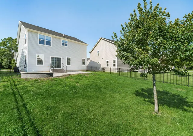 3rd image of 231 Arlington Dr, Pickerington, OH 43147 | MLS# 226023407