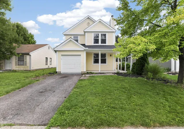 Photo 3 of Single family home for sale at 2425 Dunsworth Dr, Columbus, OH 43235 | MLS# 226023777 | Listing updated on 2026-09-07