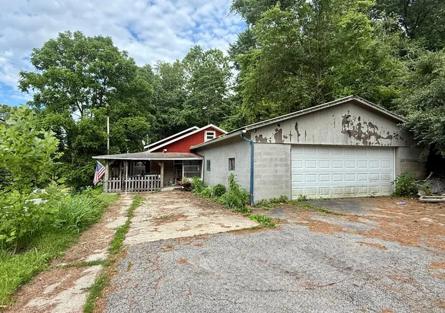 1st image of 14856 Brushy Fork Rd Se, Heath, OH 43056 | MLS# 226023352