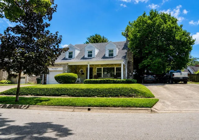 Photo 3 of Single family home for sale at 1993 Greenway Ave N, Columbus, OH 43219 | MLS# 226023412 | Listing updated on 2026-08-31