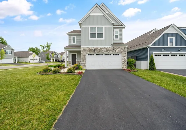 Homes for sale in Powell, OH | 7035 Ashford Wy, Powell, OH 43065 | MLS# 226023610