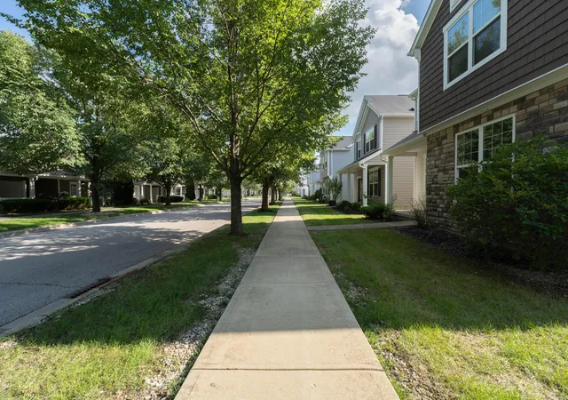 2nd image of 5595 Eagle River Dr, Dublin, OH 43016 | MLS# 226023644
