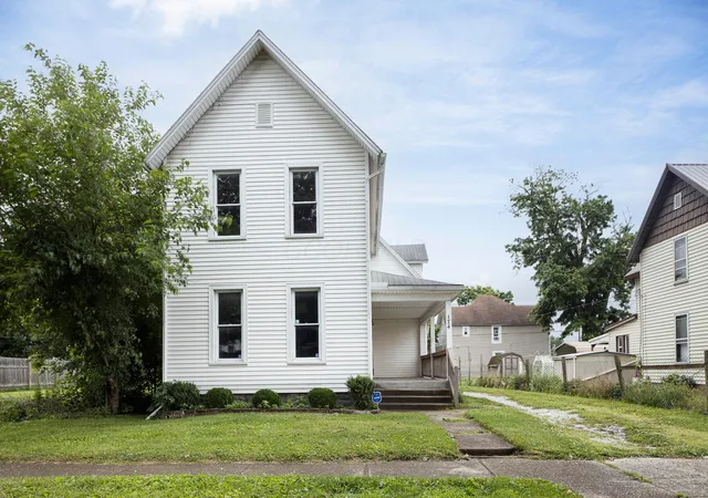 Homes for sale in Newark, OH | 174 Boyleston Ave, Newark, OH 43055 | MLS# 226023734