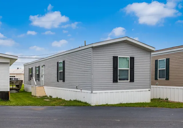 Homes for sale in Grove City, OH | 4285 Broadway #D11, Grove City, OH 43123 | MLS# 226023812