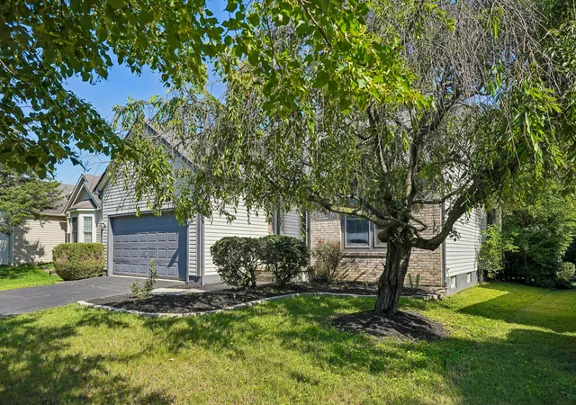 Photo 3 of Single family home for sale at 3472 Brk Spring Dr, Grove City, OH 43123 | MLS# 226023520 | Listing updated on 2026-07-29