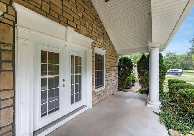 3rd image of 5809 Olentangy Blvd, Columbus, OH 43085 | MLS# 226023783