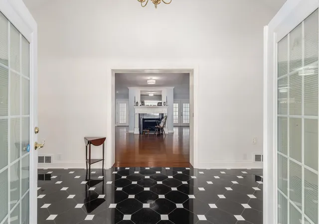 4th image of 5809 Olentangy Blvd, Columbus, OH 43085 | MLS# 226023783