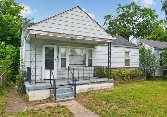 Homes for sale in Columbus, OH | 2945 Azelda St, Columbus, OH 43224 | MLS# 226024548