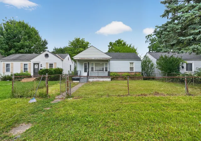 Homes for sale in Columbus, OH | 2945 Azelda St, Columbus, OH 43224 | MLS# 226024548