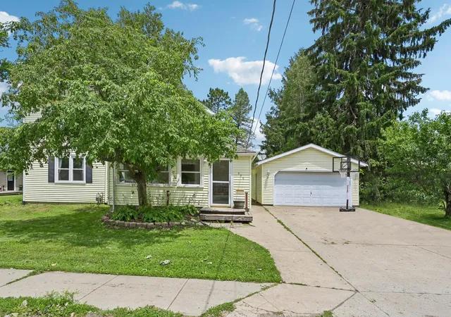 Homes for sale in Urbana, OH | 638 W Light St, Urbana, OH 43078 | MLS# 226023759