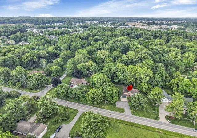 Homes for sale in Pataskala, OH | 200 Hazelton Etna Rd Sw, Pataskala, OH 43062 | MLS# 226023695