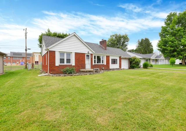 Homes for sale in Newark, OH | 1023 Glenmore Ave, Newark, OH 43055 | MLS# 226023822