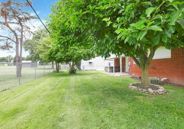 Homes for sale in Newark, OH | 1023 Glenmore Ave, Newark, OH 43055 | MLS# 226023822