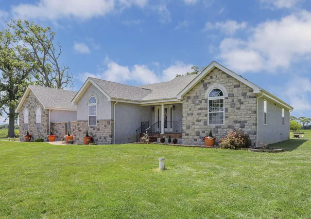 4th image of 5860 Gregg Rd, West Jefferson, OH 43162 | MLS# 226023569