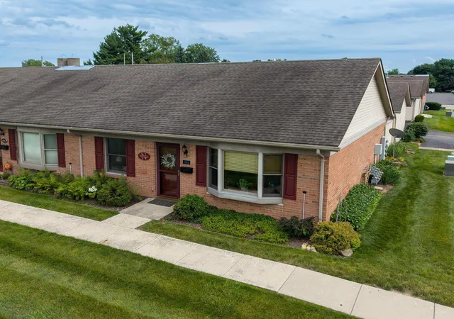 2nd image of 1992 Willoughby Ave, Springfield, OH 45502 | MLS# 226023594