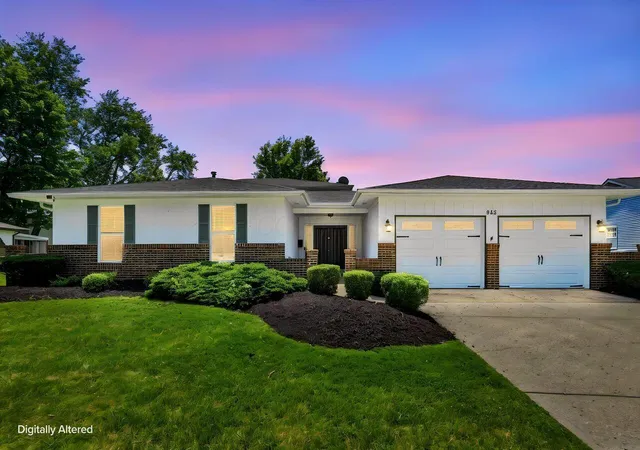 Homes for sale in Reynoldsburg, OH | 945 Matterhorn Dr, Reynoldsburg, OH 43068 | MLS# 226023596