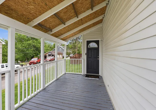 Homes for sale in New Lexington, OH | 418 N Pleasant St, New Lexington, OH 43764 | MLS# 226023673