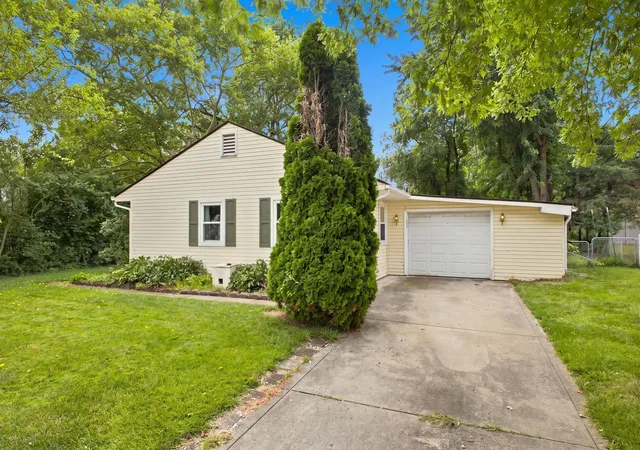 Photo 1 of Single family home for sale at 367 Yarmouth Ln, Columbus, OH 43228 | MLS# 226029222 | Listing updated on 2026-09-14