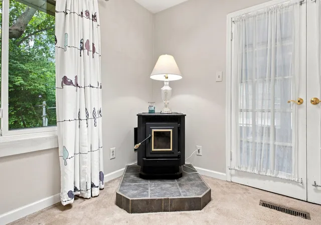 Photo 3 of Single family home for sale at 367 Yarmouth Ln, Columbus, OH 43228 | MLS# 226029222 | Listing updated on 2026-09-14