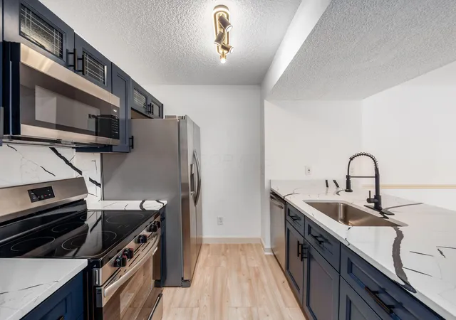 Homes for sale in Hilliard, OH | 2032 Burbridge Ln #32E, Hilliard, OH 43026 | MLS# 226023703