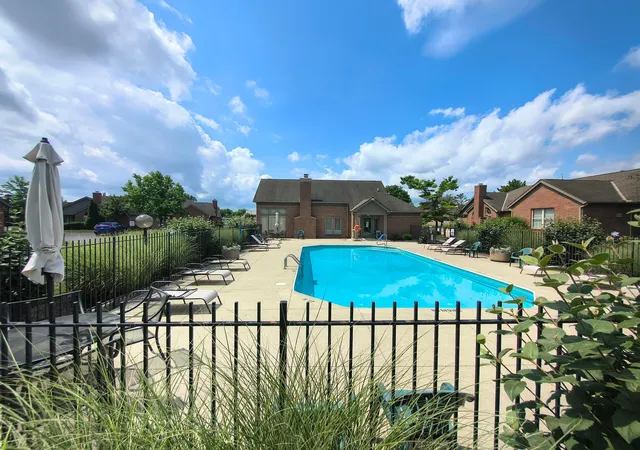 Photo 3 of Sale Pending at 3577 Hunters Xing Dr, Grove City, OH 43123 | MLS# 226025127 | Listing updated on 2026-09-16