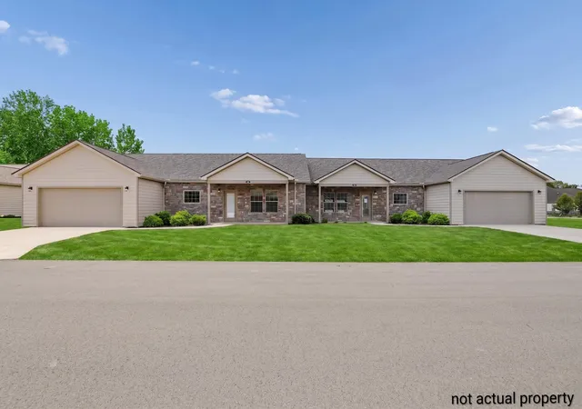 1st image of 1931 Sussex Wy, Marion, OH 43302 | MLS# 226023841