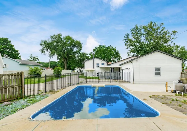 Homes for sale in Orient, OH | 12635 Clark Dr, Orient, OH 43146 | MLS# 226023702