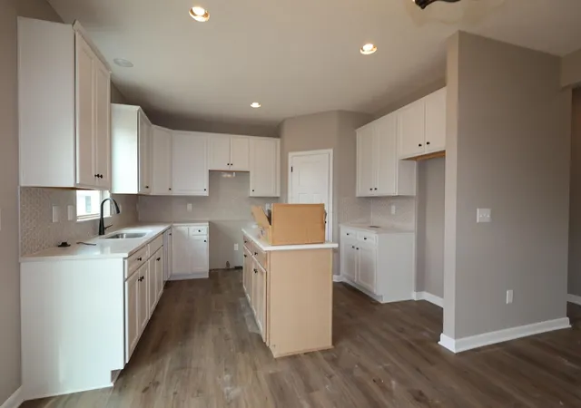 3rd image of 1191 Jeffrey Ln, Grove City, OH 43123 | MLS# 226023711