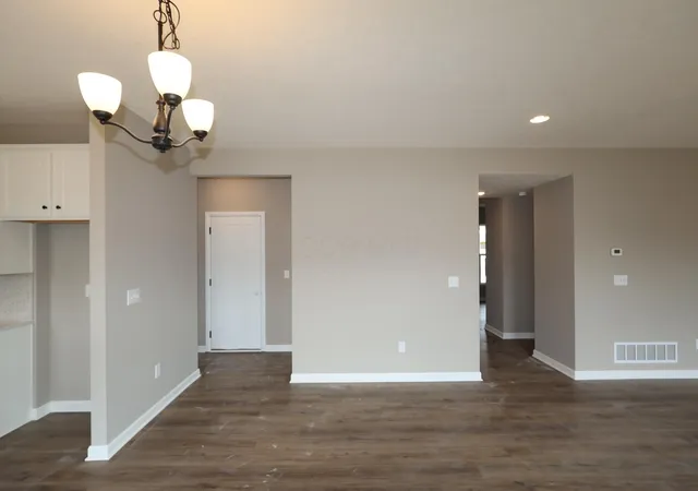 5th image of 1191 Jeffrey Ln, Grove City, OH 43123 | MLS# 226023711