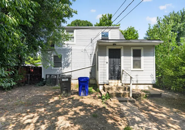 Photo 13 of Single family home for sale at 2525 Azelda St, Columbus, OH 43211 | MLS# 226025004 | Listing updated on 2026-10-08