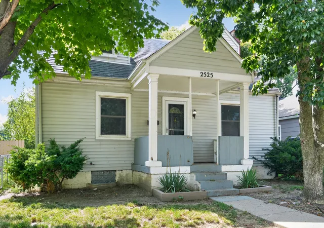 Single family home for sale at 2525 Azelda St, Columbus, OH 43211 | MLS# 226025004