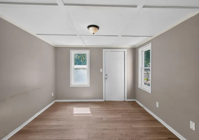 Photo 3 of Single family home for sale at 2525 Azelda St, Columbus, OH 43211 | MLS# 226025004 | Listing updated on 2026-10-08