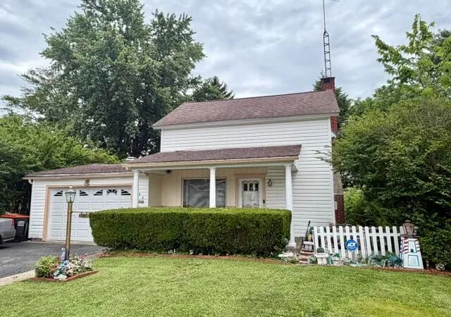 1st image of 146 S 31st St, Newark, OH 43055 | MLS# 226023742