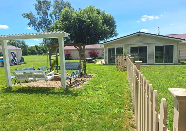 Photo 3 of Single family home for sale at 83 East St, Newark, OH 43055 | MLS# 226023900 | Listing updated on 2026-08-03