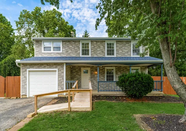 Homes for sale in Pickerington, OH | 626 Pickerington Hills Dr, Pickerington, OH 43147 | MLS# 226023765