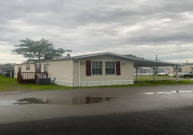 Photo 3 of Single family home for sale at 755 Stelzer Rd #141, Columbus, OH 43219 | MLS# 226023844 | Listing updated on 2026-07-20
