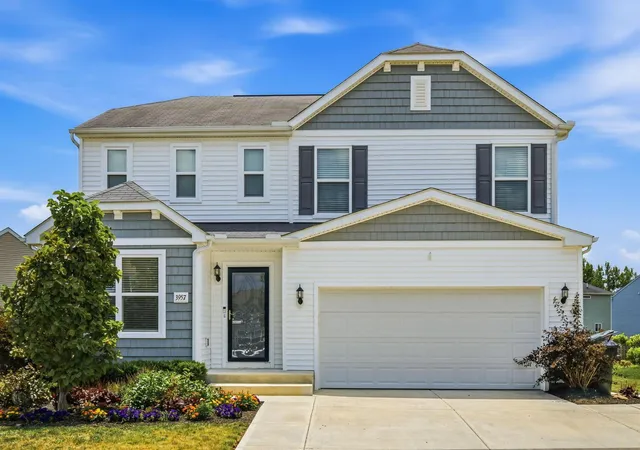 Homes for sale in Grove City, OH | 3957 Caysee Jay Wy, Grove City, OH 43123 | MLS# 226025163