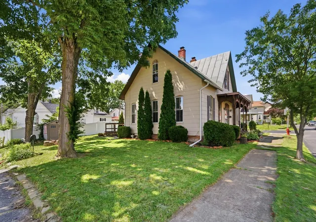 Homes for sale in Baltimore, OH | 121 N Main St, Baltimore, OH 43105 | MLS# 226023977