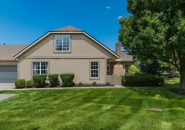 Homes for sale in Westerville, OH | 369 Windemere Cir, Westerville, OH 43082 | MLS# 226024459