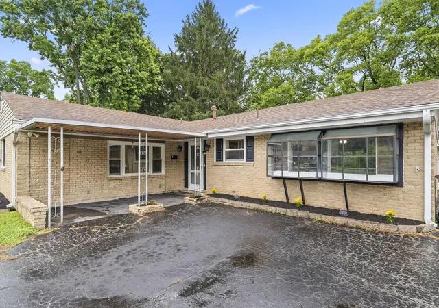 Photo 3 of Single family home for sale at 6006 Hyacinth Ct, Dayton, OH 45449 | MLS# 226023860 | Listing updated on 2026-09-22