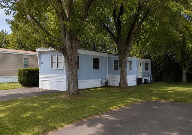 Homes for sale in Ashville, OH | 23 Skyline Dr, Ashville, OH 43103 | MLS# 226023867