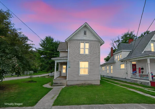 Homes for sale in Newark, OH | 57 N Pine St, Newark, OH 43055 | MLS# 226023868
