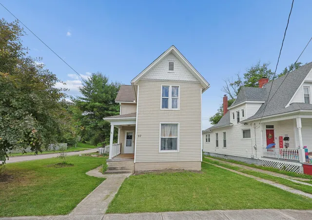 Homes for sale in Newark, OH | 57 N Pine St, Newark, OH 43055 | MLS# 226023868