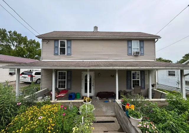 Homes for sale in Logan, OH | 1374 Charles St, Logan, OH 43138 | MLS# 226023881