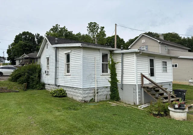 Homes for sale in Logan, OH | 1368 Charles St, Logan, OH 43138 | MLS# 226023882